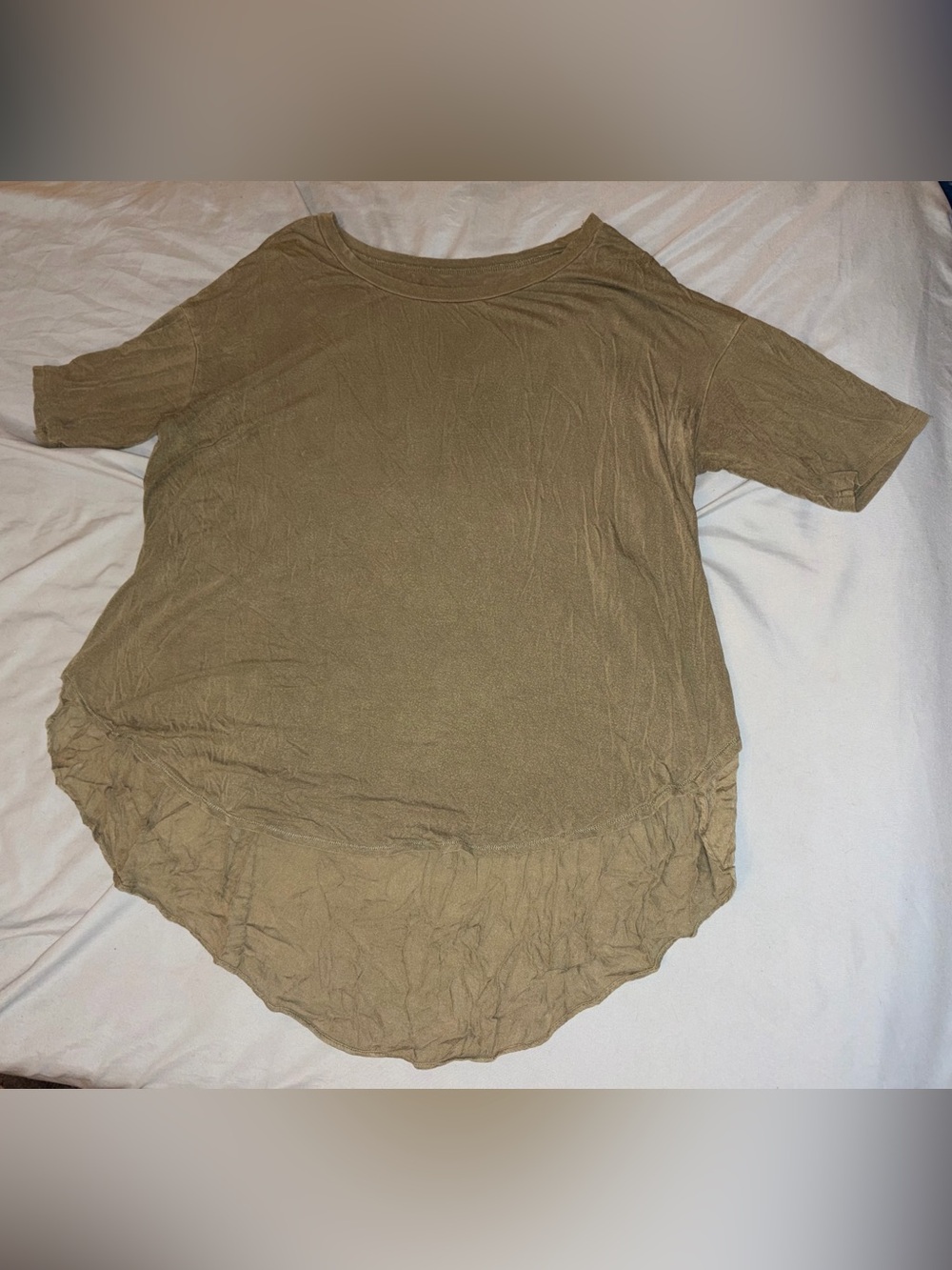 American Eagle Outfitters Olive Green Short Sleeve Scoop Hem Top